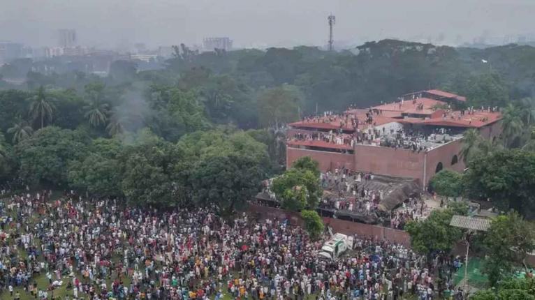 গণভবনকে ‘জুলাই স্মৃতি জাদুঘর’ করার সিদ্ধান্ত