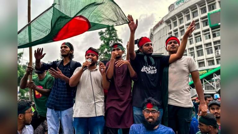 জুলাই গণ-অভ্যুত্থান ফিরে দেখা ব্লক রেইডে গণগ্রেপ্তার, হাসপাতাল থেকে তুলে নেওয়া হয় সমন্বয়কদের