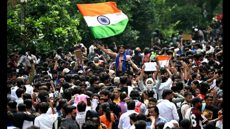 India govt, protesters reach deal as ‘Cockroaches’ suspend movement after minister quits