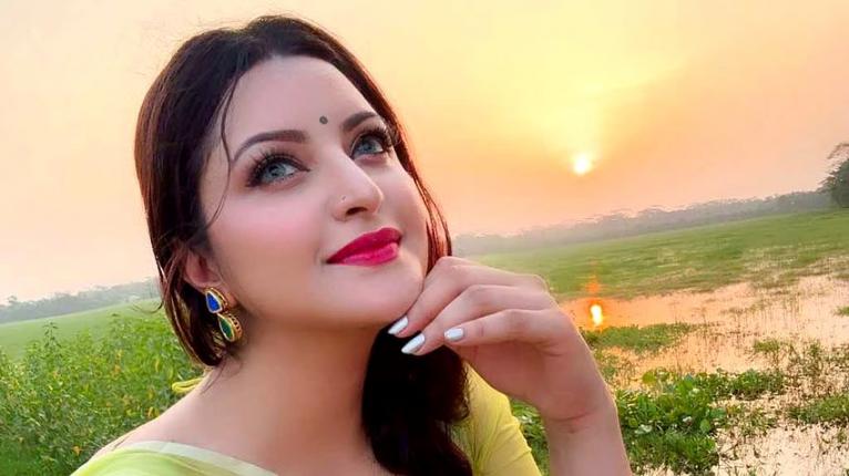 পরীমনির প্রশ্ন রাষ্ট্র কি তার দায় নেবে