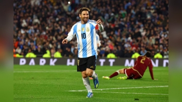 <small>Football</small> Big leap before the biggest