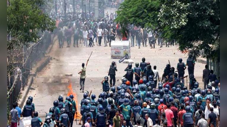 জুলাই গণ-অভ্যুত্থান ফিরে দেখা ব্লক রেইডে গণগ্রেপ্তার, হাসপাতাল থেকে তুলে নেওয়া হয় সমন্বয়কদের