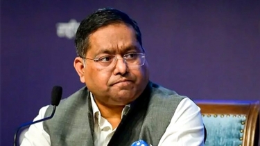 বাংলাদেশের প্রধানমন্ত্রী ইস্যুতে প্রশ্ন এড়িয়ে গেলেন ভারতের মুখপাত্র