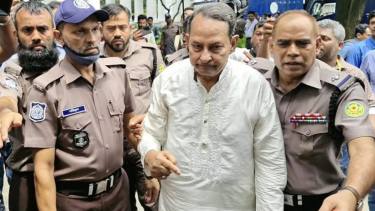 ঢামেক হাসপাতালে হাসানুল হক ইনুর স্বাস্থ্য পরীক্ষা