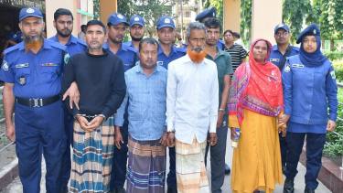 নিঃসন্তান বৃদ্ধাকে হত্যার দায়ে ভাই-ভাবিসহ গ্রেপ্তার ৫