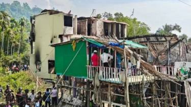 কক্সবাজারে রিসোর্টে অগ্নিকাণ্ড: একই পরিবারের ৪ জনের খোঁজ নেই