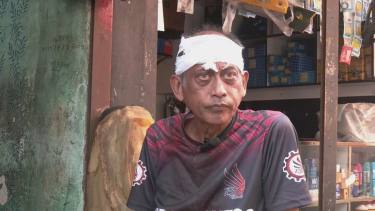 যশোরে নিজ বাড়ির সামনে অভিনেতা সমু চৌধুরীকে মারধর, একজনকে গ্রেপ্তার