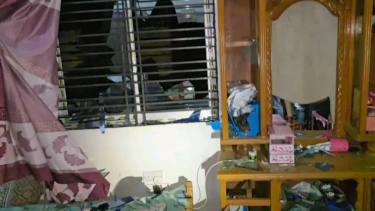 বিয়েতে রাজি না হওয়ায় কিশোরীর বাড়িতে হামলা–ভাঙচুর, পরে দুই পক্ষের সংঘর্ষে আহত ১০